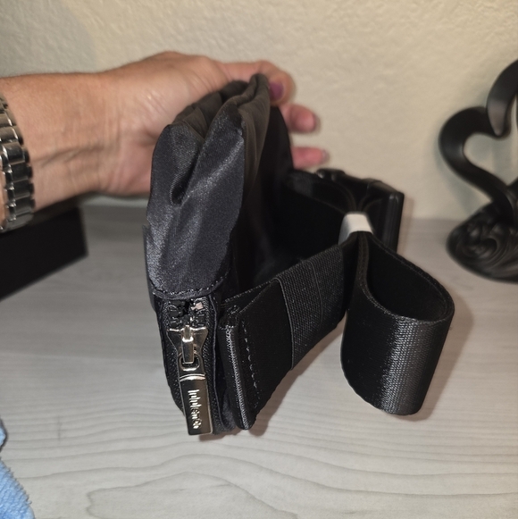 Lululemon Black Zippered Pouch - Picture 2 of 4